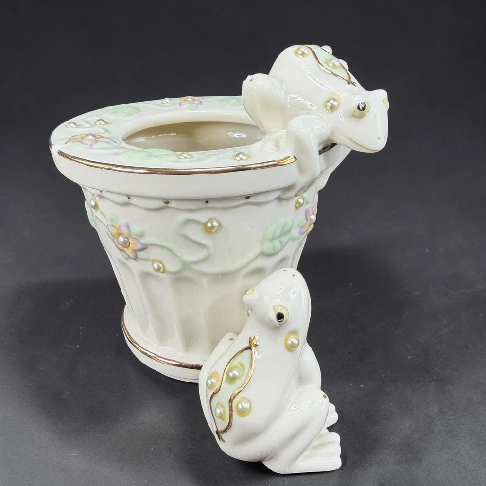 Lenox Porcelain Frog Planter Ivory Gold Trim Faux Pearl Floral Garden Decor READ